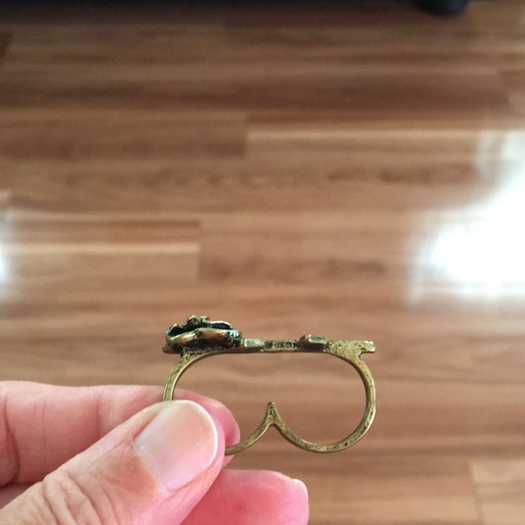 Jewelry - Picture 2 of 3